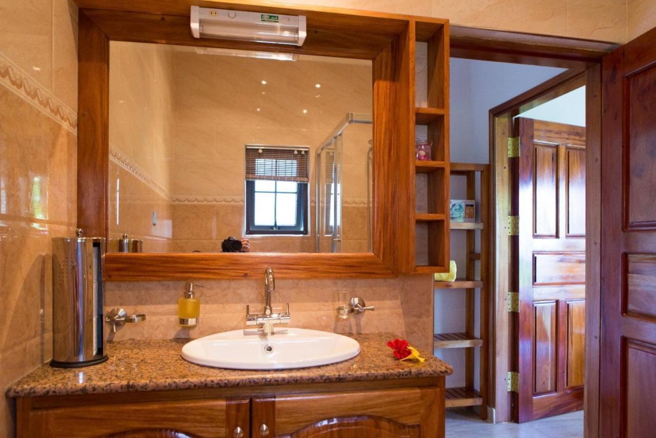 Belle Montagne Holiday Apartments Grand Anse  ภายนอก รูปภาพ