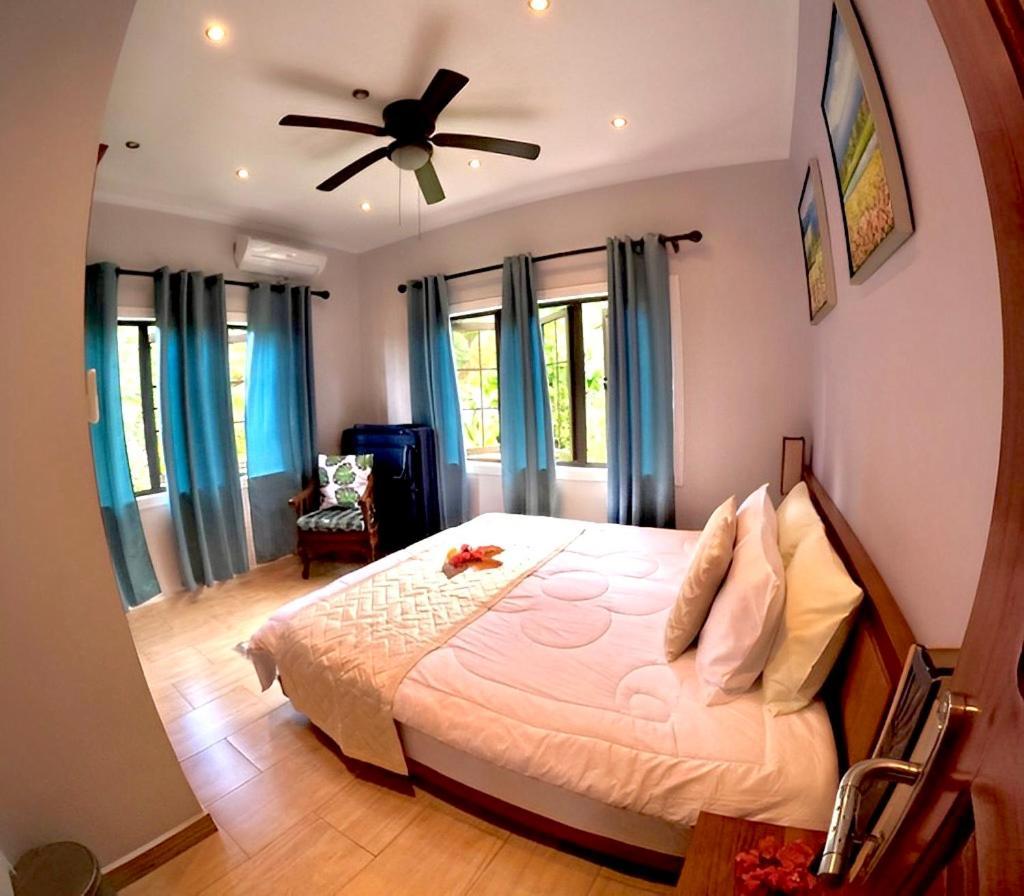 Belle Montagne Holiday Apartments Grand Anse  ภายนอก รูปภาพ