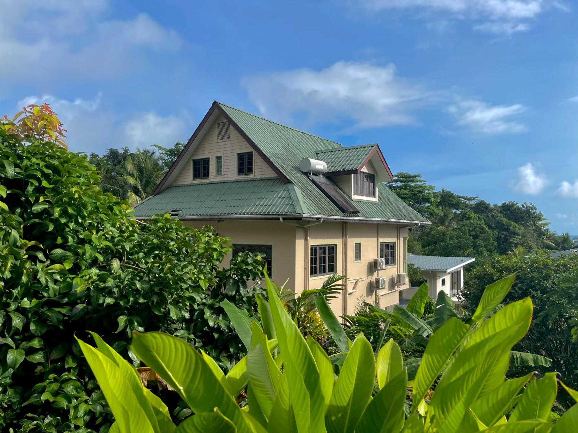 Belle Montagne Holiday Apartments Grand Anse  ภายนอก รูปภาพ